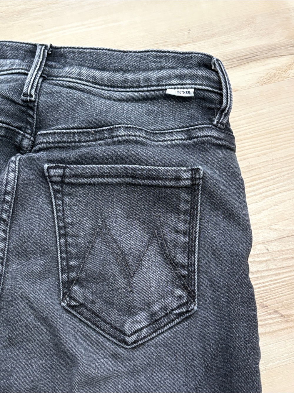 MOTHER The Insider Crop Step Fray Jeans Up In Smoke Gray Size 25 designer fall - Picture 6 of 10